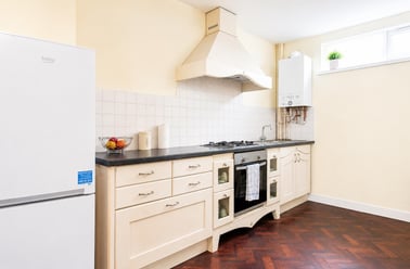 Newport Road, Roath, Cardiff - Image 3
